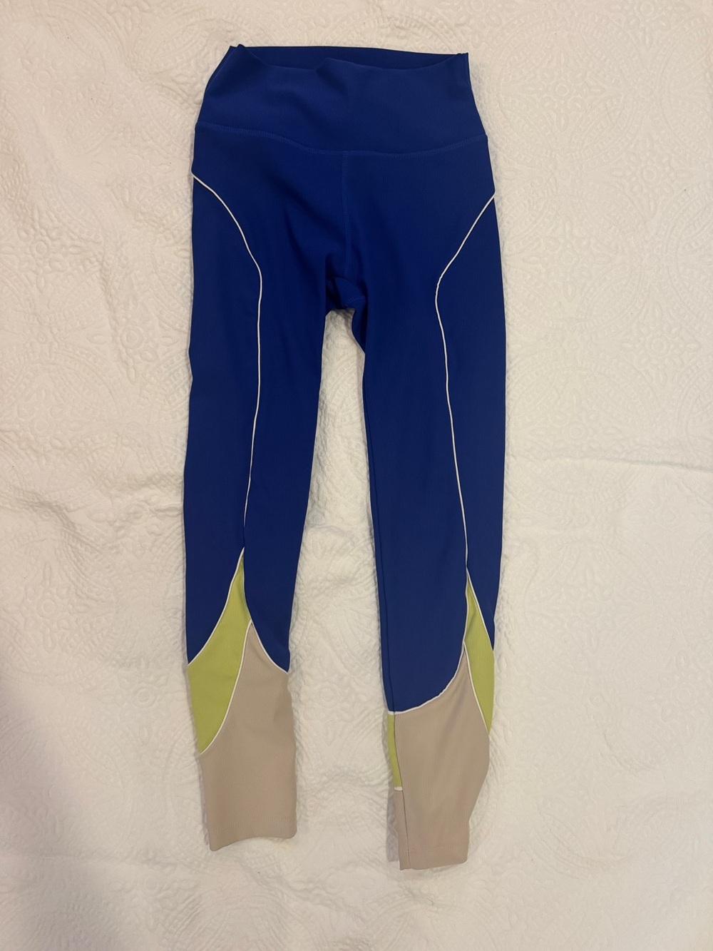 Wilo Workout Set Size Small - Picture 3 of 3